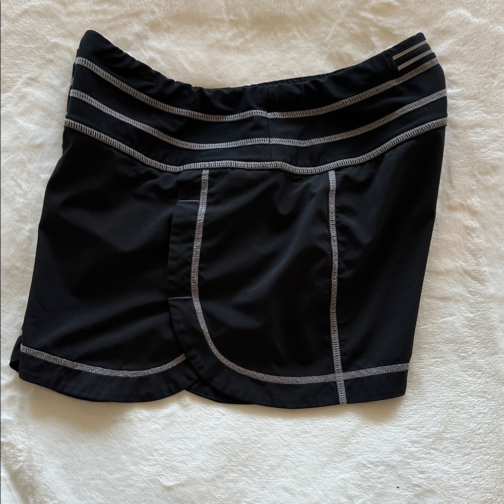 Athleta Mid Rise Running Shorts - Picture 4 of 8